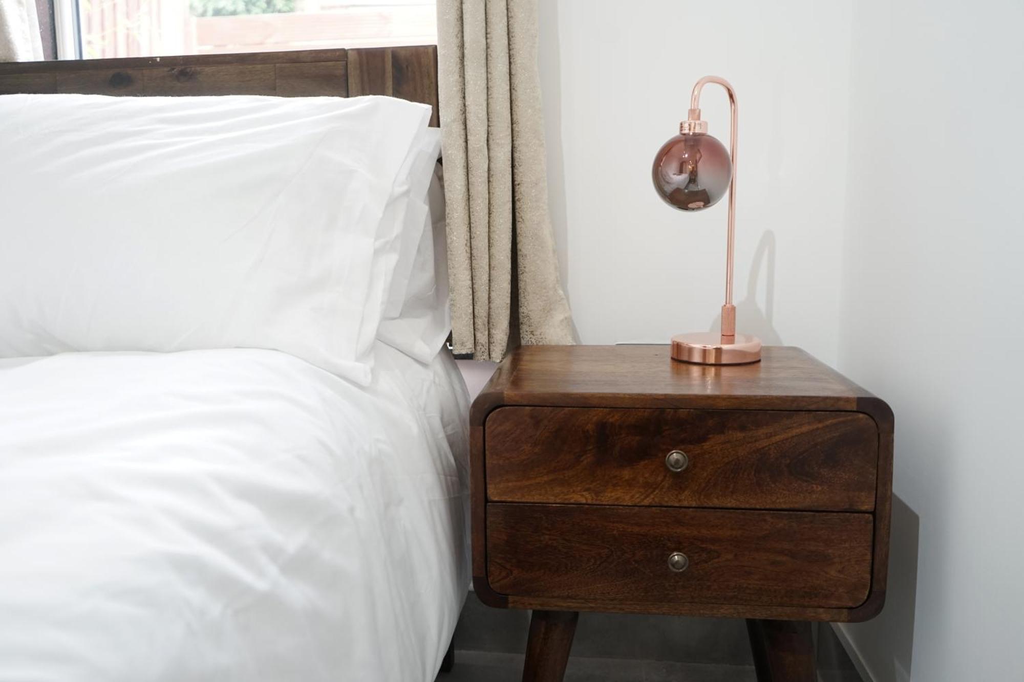 Luxury London House Sleeps 13, 2 Minutes To Metro Villa Kültér fotó