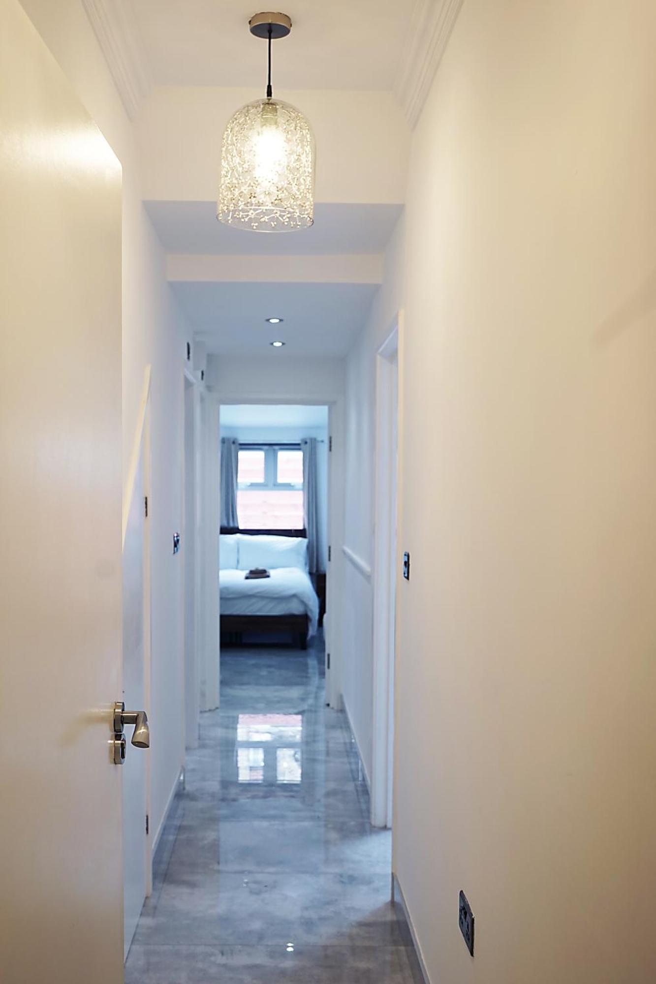 Luxury London House Sleeps 13, 2 Minutes To Metro Villa Kültér fotó